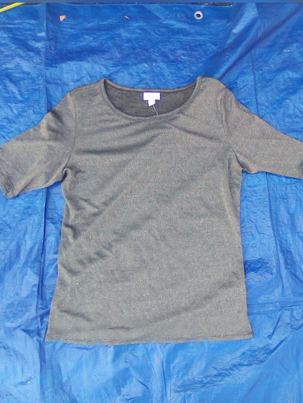 LuLaRoe  Sleeve Scoop Neck Tee